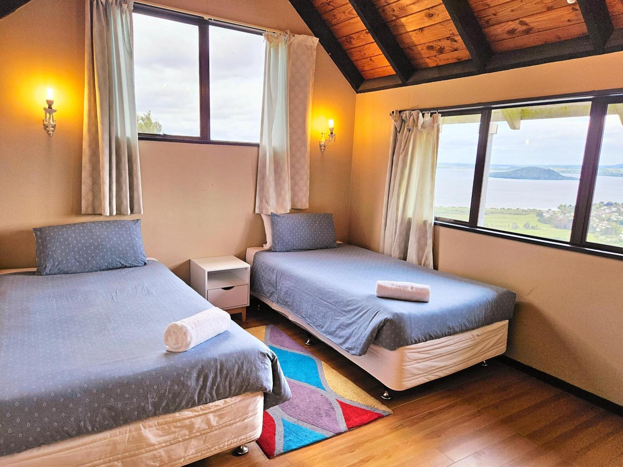 Aorangi Mountain Lodge Роторуа Екстериор снимка